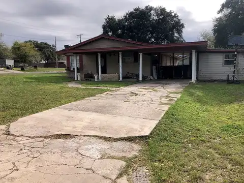 Graham, KENEDY, TX 78119