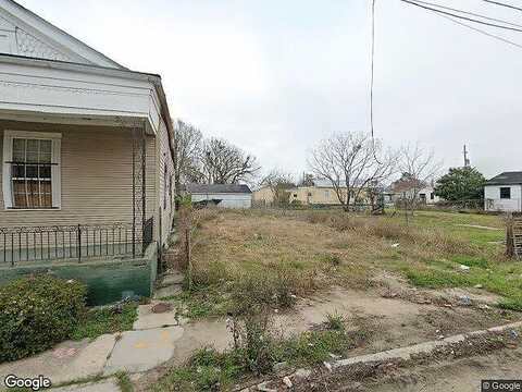 Claiborne, NEW ORLEANS, LA 70117