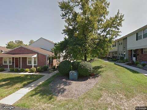 Amberway, CINCINNATI, OH 45251