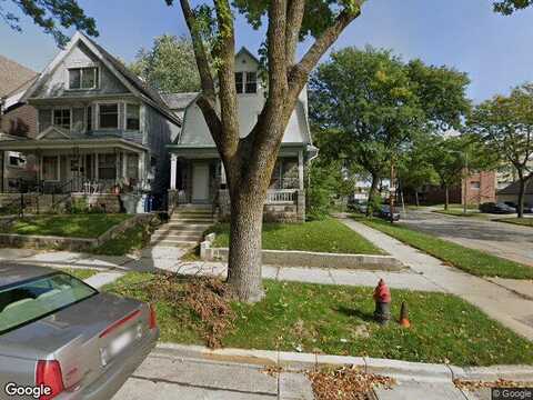 29Th, MILWAUKEE, WI 53208