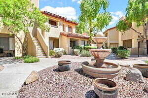 E Gold Dust Avenue 211, Paradise Valley, AZ 85253