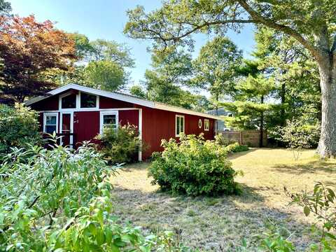 10 Kimberley Way, Harwich, MA 02645