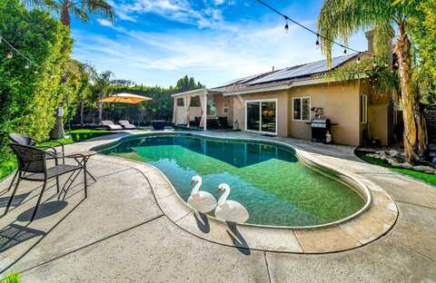 2222 Shannon Way, Palm Springs, CA 92262