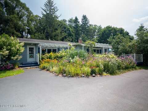 1534 Van Hoesen Road, New York, NY 12033