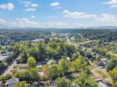99999 Club Street, Asheville, NC 28801