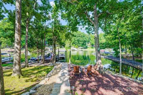 9 Weatherly Way, Lake Wylie, SC 29710