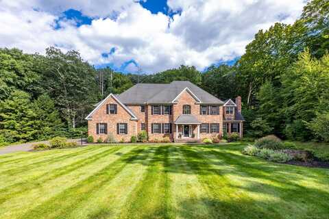 586 Deercliff Road, Avon, CT 06001