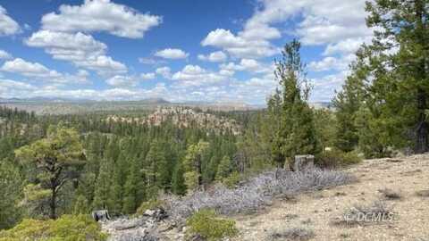 14 N Royal Drive, Duck Creek Village, UT 84762