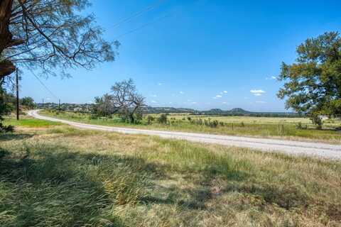 51 DS RD, Fredericksburg, TX 78732