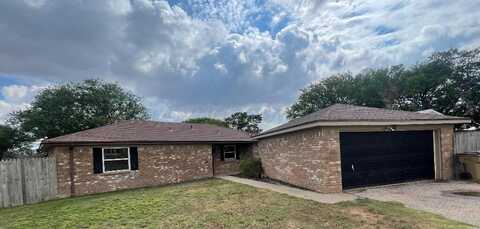 36 Hunsley Road, Canyon, TX 79015