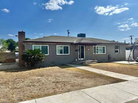 820 20th Avenue, Delano, CA 93215