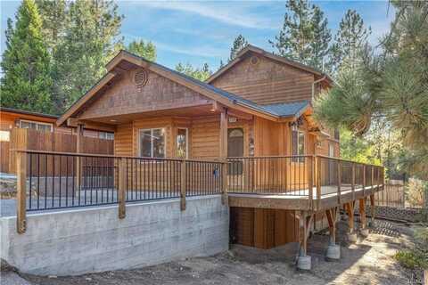 708 Knight Avenue, Big Bear Lake, CA 92315