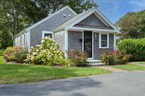 16 Second Avenue, Osterville, MA 02655