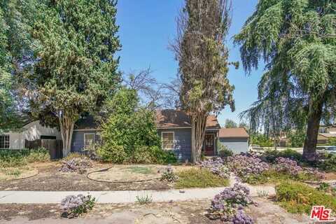 7230 Amestoy Ave, Van Nuys, CA 91406