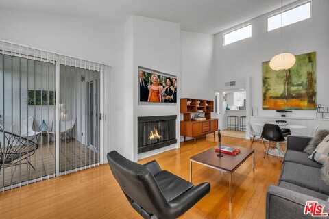 943 12th St, Santa Monica, CA 90403