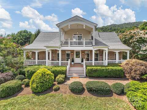 296 Cardinal Lane, Waynesville, NC 28786