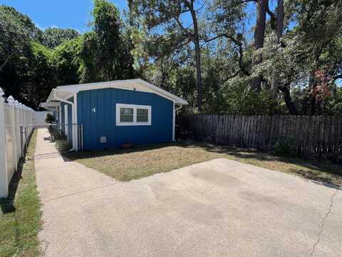 4 3rd Avenue, Shalimar, FL 32579