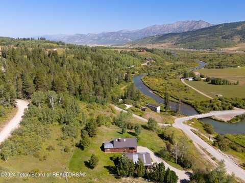 616 MCNEEL Road, Alpine, WY 83128