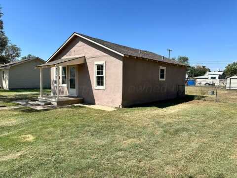 103 N 3rd Street, Vega, TX 79092