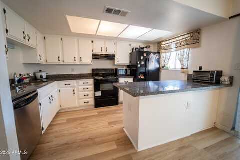 6337 N 49TH Avenue, Glendale, AZ 85301
