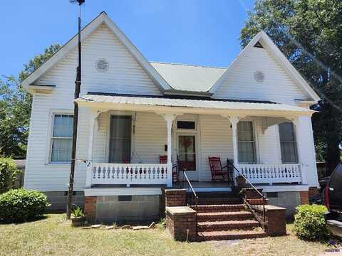 25 S Lumpkin Street, Hawkinsville, GA 31036