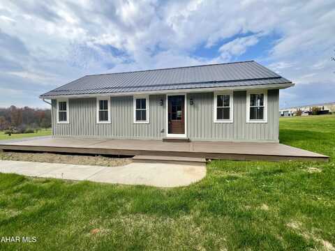 3861 Pine Hollow Road, Claysburg, PA 16625