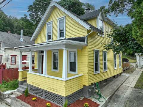 17 Winchester Street, Norwich, CT 06360