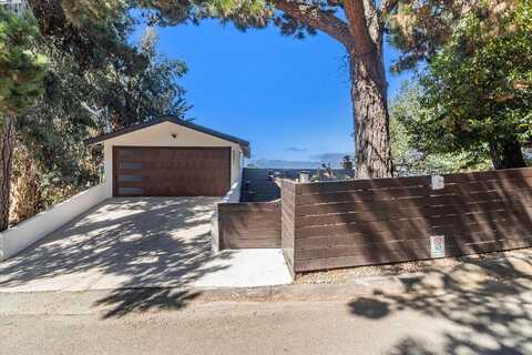 6601 Oakwood Dr, Oakland, CA 94611