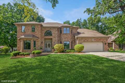 6 Winterberry Court, Bolingbrook, IL 60440