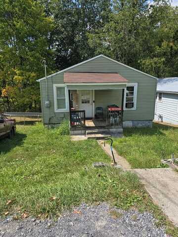 225 MORRIS AVENUE, BECKLEY, WV 25801