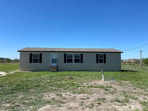 205 Harrison Road, Beeville, TX 78102