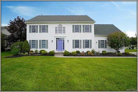 5423 Marthas Vineyard, Clarence, NY 14032