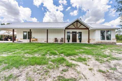 122 County Road 380, George West, TX 78022