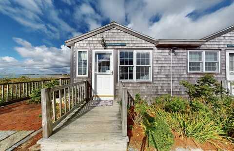 9 Windemere Road, West Yarmouth, MA 02673