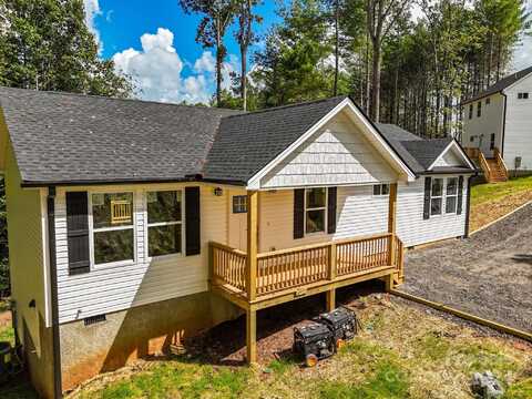 13 Greenridge Road, Weaverville, NC 28787