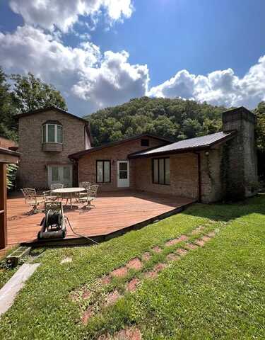 68 Pauley Hollow, Forest Hills, KY 41527