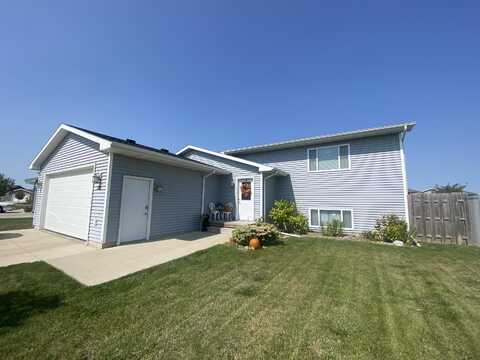 1711 Central Loop, Aberdeen, SD 57401