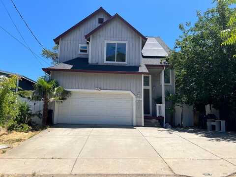 5607 Jones Avenue, Clearlake, CA 95422
