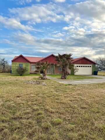 522 S CR 619, Skidmore, TX 78389