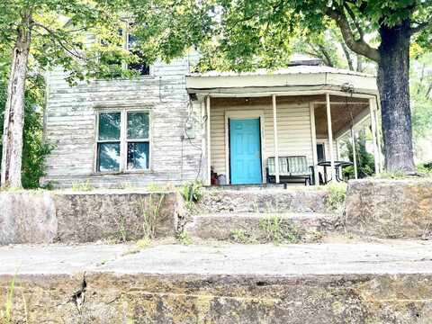 103 S Glade Street, Marshall, AR 72650