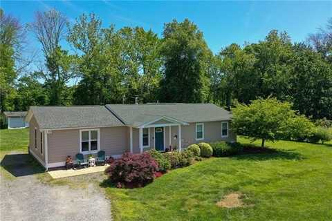 899 Bluff Point Road, Kilmarnock, VA 22482