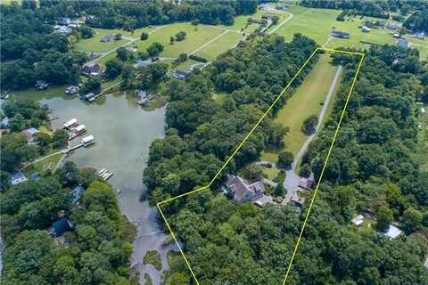 65 Farmers Dell Lane, Deltaville, VA 23043