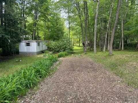 6715 SPORTSMAN DRIVE, WHITE CLOUD, MI 49349