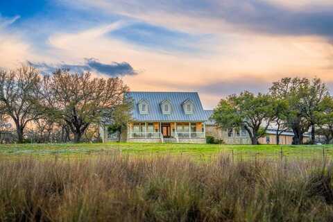 434 Cave Creek Rd, Fredericksburg, TX 78624