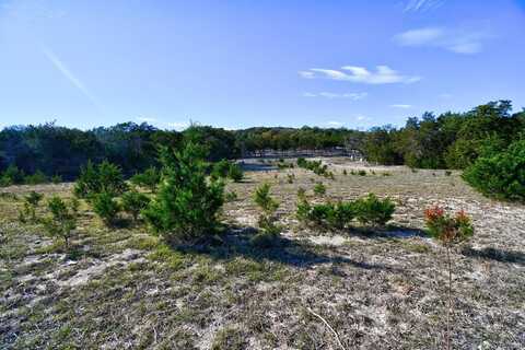 825 Coronado Dr, Kerrville, TX 78028