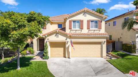 17205 Crest Heights Dr, Santa Clarita, CA 91387