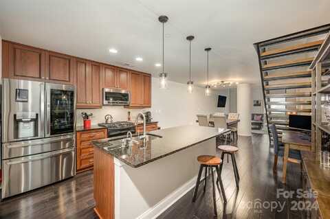 701 Royal Court, Charlotte, NC 28202