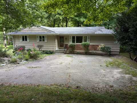 15 Park Lane, Woodbridge, CT 06525