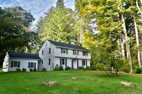 95 Currituck Road, Newtown, CT 06470