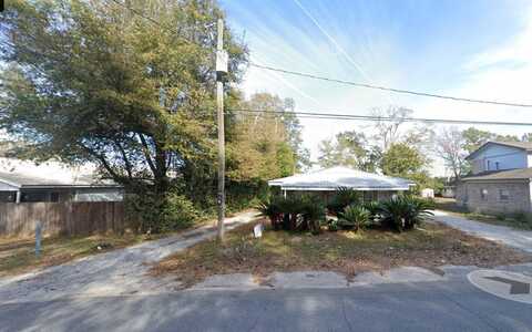 635 S Wilson Street, Crestview, FL 32536